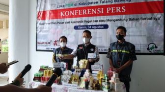 Ribuan Bungkus Kosmetik Ilegal Mengandung Bahan Berbahaya Disita Loka POM Tulang Bawang