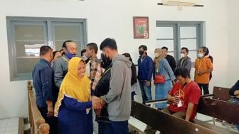 Bikin Haru! Sidang Kasus Pengeroyokan Anggota Perguruan Silat, Terdakwa dan Keluarga Minta Maaf Kepada Korban