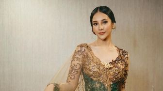 8 Adu Gaya Jolene Marie dan Anya Geraldine, Bersaing Perebutkan Hati Omar Daniel