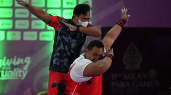 ASEAN Para Games 2022: Dua Emas Atmaji Priambodo Tutup Manis Perjuangan Indonesia di Para Angkat Berat