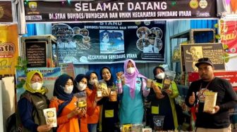 Stand Pameran Kecamatan Sumedang Utara Ramai Pengunjung