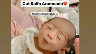 Ekspresi Lucu Baby Moana Anak Ria Ricis, Netizen: Mirip Emaknya Petakilan Gayanya