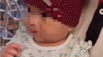 Video Viral Bayi Diberi Rokok Elektronik oleh Pacar Ibunya, Publik Murka hingga Laporkan ke Polisi