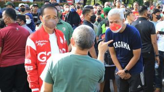 Momen Presiden Jokowi dan Ganjar Olahraga Bareng di CFD Solo, Ada Ibu Negara dan Jan Ethes