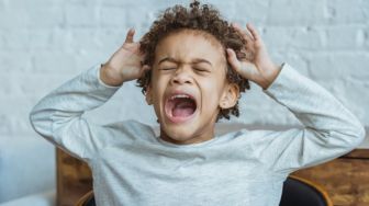 4 Dampak Negatif dari Menormalisasi Kenakalan Anak Kecil