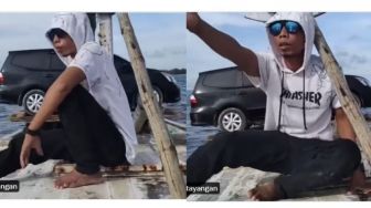 Viral Video Mobil Terombang-ambing di Perahu, Warganet Ikut Ketar-ketir