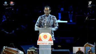 Tim Bayangan Menteri Mas Nadiem Dirujak DPR: Apa Energi Positifnya Tim Bayangan Anda untuk Indonesia?