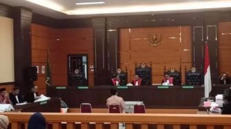 Hakim Minta Hadirkan Gubernur Sumbar Mahyeldi di Sidang Korupsi KONI Padang