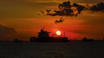 Bisnis Haram Pembuangan Limbah Cemari Laut Batam, Diduga Berasal dari Singapura