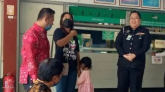 Ibu Dibunuh di Sarawak Malaysia, Balita 4 Tahun Pulang ke Kubu Raya Dibantu KJRI Kuching