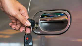 Cara Memperbaiki Door Lock Pintu Mobil dengan Langkah Mudah