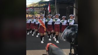 Video Viral Cewek-cewek Baris Berbaris untuk Pawai 17-an Tapi Sambil Goyang Seksi, Bikin Publik Berdebat