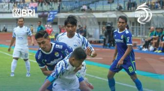 Dua Kontroversi Warnai Kemenangan Perdana Persib Bandung di Liga 1 2022/2023