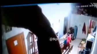 Viral Video Detik-detik Perampok di Sumut Telanjangi, Ikat dan Perkosa Ibu Muda di WC