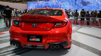 The Best 5 Oto: Ada Toyota GR86 Versi Hybrid, New Honda Scoopy Tambah Warna, WR-V Siap Meluncur di Indonesia