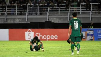 Persebaya Ditahan Imbang Madura United, Aji Santoso Kecewa Wasit Anulir Gol Junior
