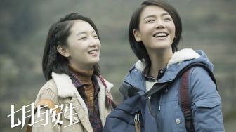 Patahkan Isu Tak Akur, Zhou Dongyu Hadiri Pemutaran Perdana Film Ma Sichun