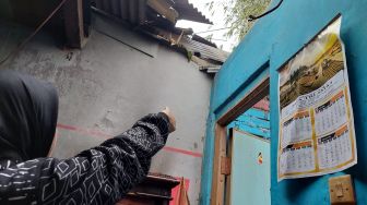 Angin Puting Beliung Porak Porandakan Puluhan Rumah di Bandung Barat