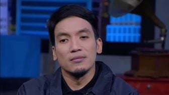 Pucet Banget Kayak Orang Sakit Demam, Viral Bedak Desta dan Vincent Ketebalan