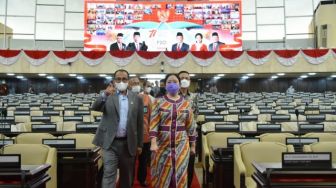 Sekjen DPR Dampingi Ketua DPR Tinjau Persiapan Sidang Tahunan 2022