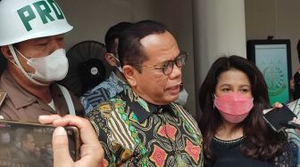 Merespon Protes Haris dan Fatia Soal Sidang Ditunda, Juniver Girsang: Semua Orang Tahu Luhut Ada Tugas Negara