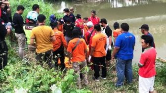 Polisi Temukan Identitas Mayat di Sungai Banjir Kanal Barat