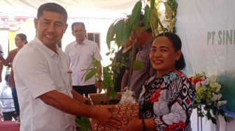 PT SPN Salurkan Bantuan Bibit Tanaman Produktif Tahap Dua