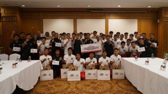 Timnas Indonesia U-16 Kembali Diguyur Bonus, Kini Dapat Laptop hingga Perlengkapan Sekolah