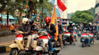 Napak Tilas ala VAJ: Berkendara Sambil Belajar Sejarah dan Budaya di Papua