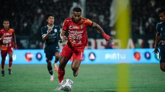 Misi Yabes Roni Lanjutkan Performa Impresif saat Bali United Hadapi Barito Putera