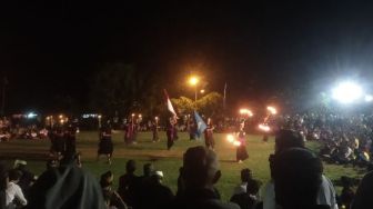 Pawai Obor Desa Adat Panjer Warnai Malam Hari Kemerdekaan RI di Denpasar