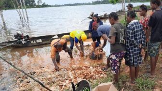 Aksi PT PAL Bersih- bersih Sungai Rawa Kasat Gandeng Masyarakat untuk Peduli Lingkungan