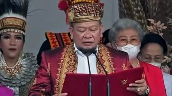 Pakai Baju Adat Minang Saat Bacakan Teks Proklamasi di Istana Merdeka, Ketua DPD LaNyalla: Bangsa Ini Sangat Majemuk