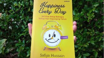 Ulasan Buku Happiness Every Day: Raih Kebahagiaan Setiap Hari Sepanjang Hidup