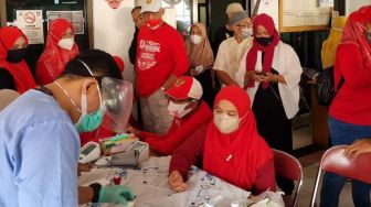 Peringati HUT RI ke-77, ACR Care Gelar Bakti Sehat di Kelurahan Sukabumi Selatan Jakbar