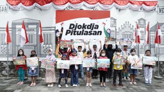 Momentum Hari Kemerdekaan, Dagadu Djokdja Dukung Kolaborasi Brand Lokal