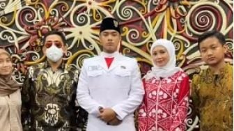 Isra Mashel, Cowok Ganteng Viral yang Jadi Tim Paskibraka Istana Ternyata Anak Pengacara Sandy Arifin