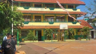 Jam Istirahat Sekolah, Seorang Siswa SMPN 52 Jakarta Jatuh dari Lantai 3
