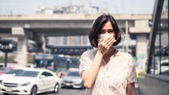 Polusi Udara dan Cuaca Ekstrem Buruk Bagi Kesehatan Kulit, Pakar Kasih Tips untuk Mencegahnya