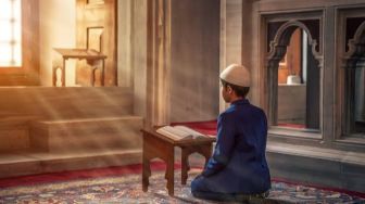 Doa Setelah Membaca Alquran dan Adab Membacanya Sesuai Sunnah Rasul