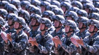 Pasukan China Latihan Perang Bersama Rusia, Amerika Cuek