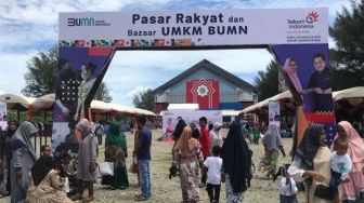 Masyarakat Serbu Pasar Rakyat dan Bazar UMKM untuk Dapat Sembako Murah