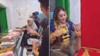 Video Viral Emak-emak Borong Emas, Tumpukan Uang Tunai Bikin Ketar ketir