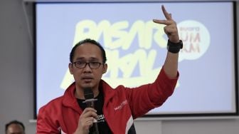 Bio Hadikesuma (CEO BHMTC Indonesia), memberikan pemaparan di kelas UMKM Keliling dalam gelaran Pasar Lokal Suara UMKM di Hetero Space, Surakarta, Solo, Sabtu (10/8/2022). ( Suara.com/ Rahadyan Ad)