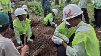 Selamatkan Cagar Budaya, Puluhan Pelajar Dilatih Gali Gundukan Bekas Candi Pulau Sawah di Dharmasraya