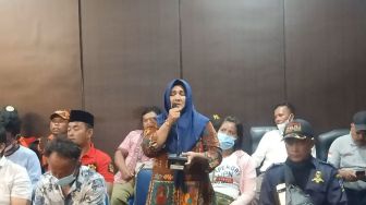 Keluarga Nelayan Menangis Mengadu ke DPRD Bintan 'Teraniaya' Pukat Trawl