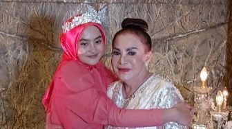 6 Potret Kayla Cucu Mpok Atiek, Ternyata Anak Sulung Penyanyi Dangdut Bebizie