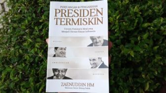 Ulasan Buku Perjuangan dan Pengabdian Presiden Termiskin