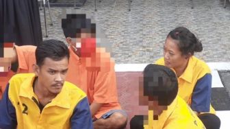 Sempat Viral Dikejar Warga Gara-gara Maling Motor di Medan, Pasangan Ini Akhirnya Meringkuk di Kantor Polisi