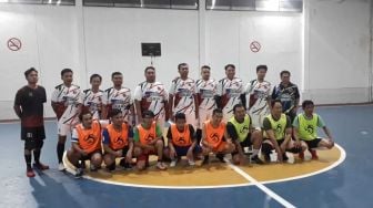 Keceriaan Fun Futsal Peradi Solo versus Notaris, Menang Nomor Dua, Gayeng yang Utama